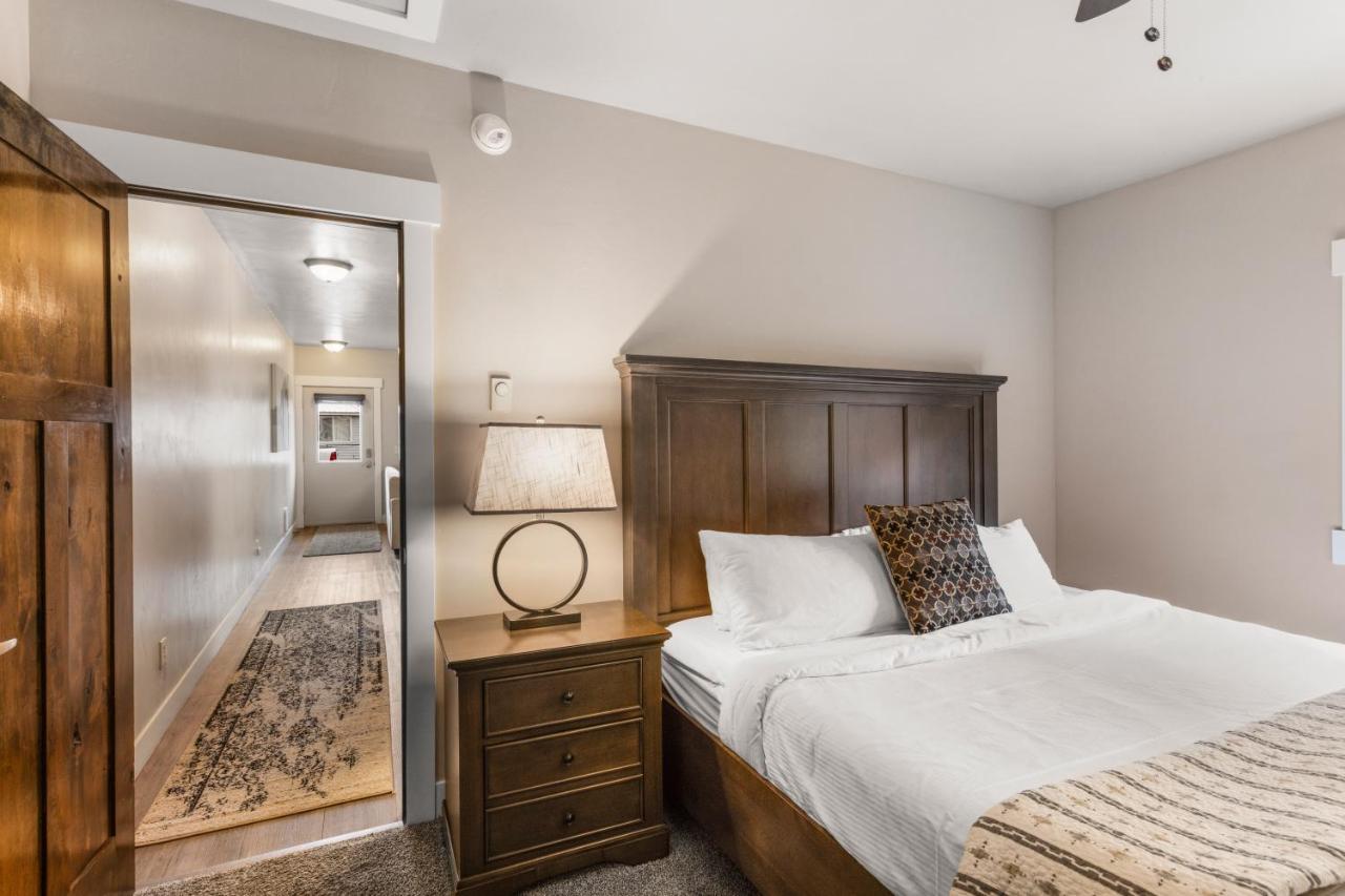 The Yellowstone Hideaway Unit A West Yellowstone Eksteriør billede